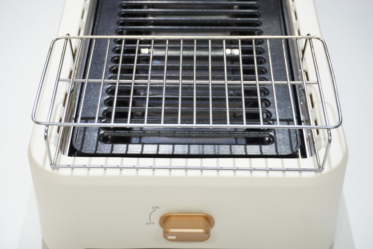 Heat retention rack/hold rack for ultra-low smoke grills